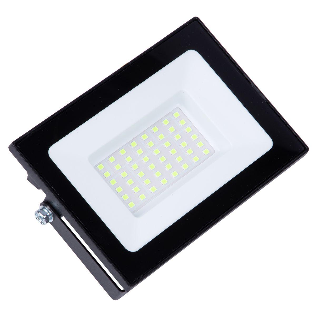 фото прожектор светодиодный volpe ulf-q517 50w/green ip65 220-240v black ul-00010725 | 220svet.ru